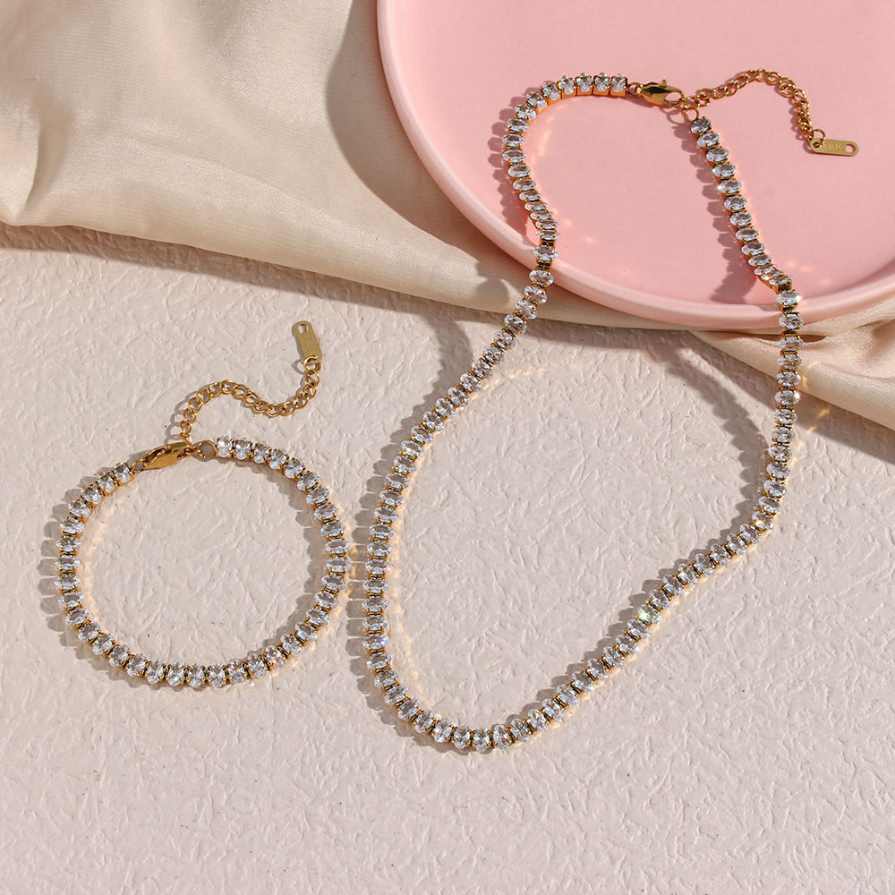 Hining Zircon Necklace Gold Plated