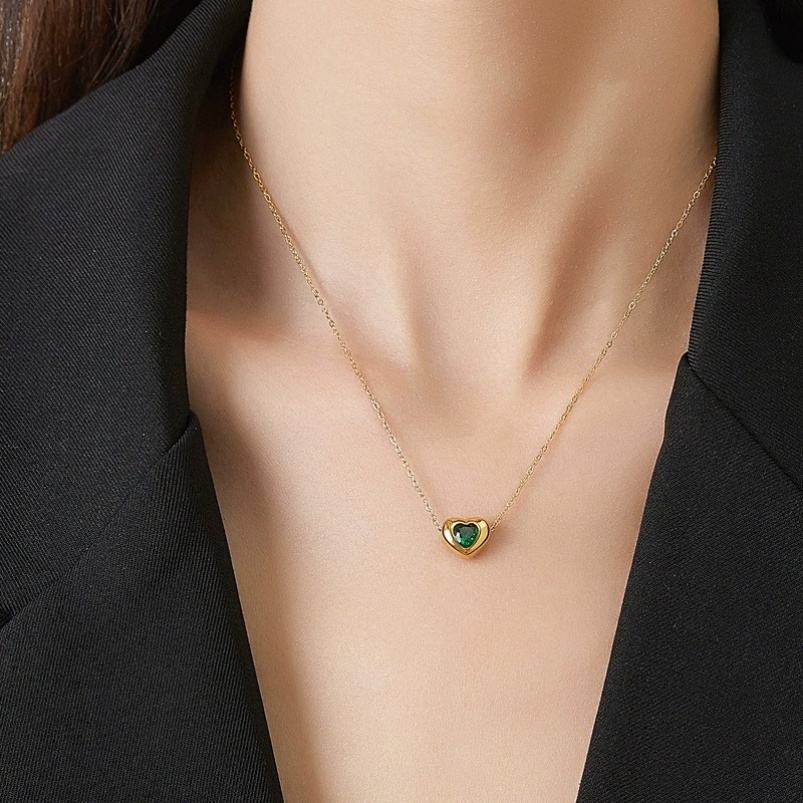 Stainless Steel Heart Shape Zircon Pendant Necklace