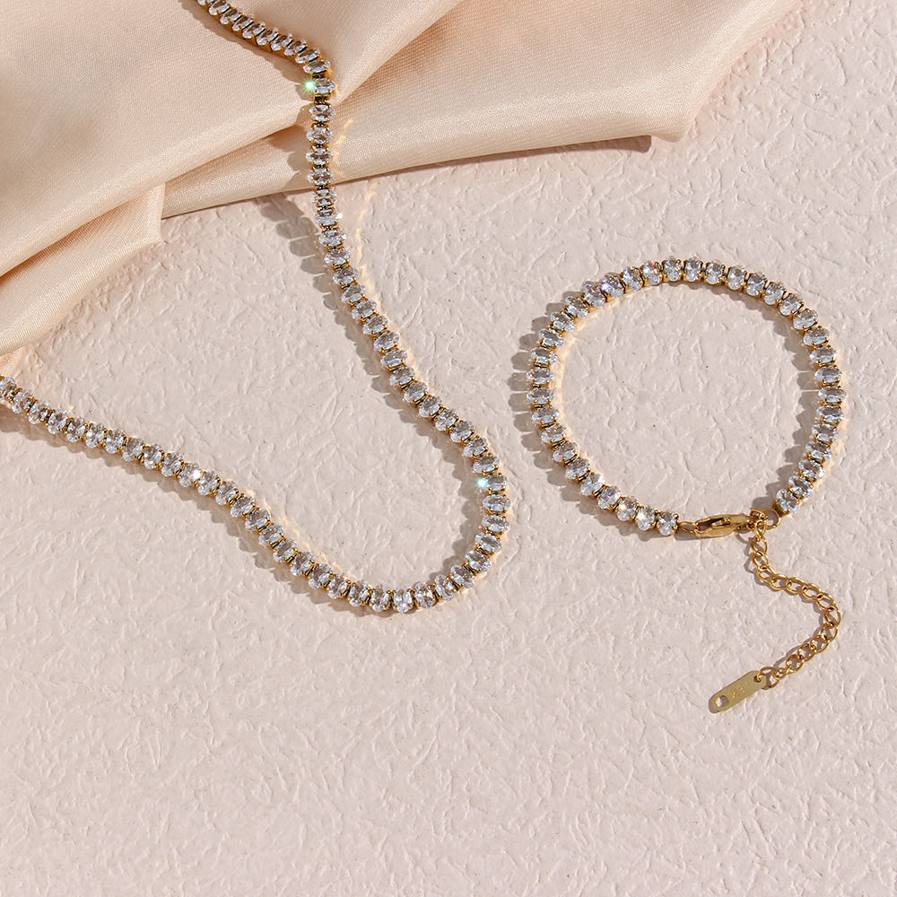 Hining Zircon Necklace Gold Plated